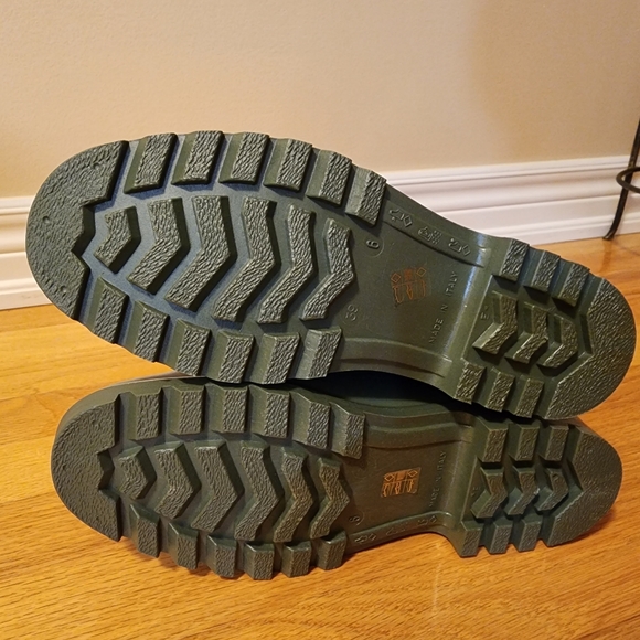 PINKO Love-embossed wellington boots .NWOT .(  big for me) - Picture 9 of 12